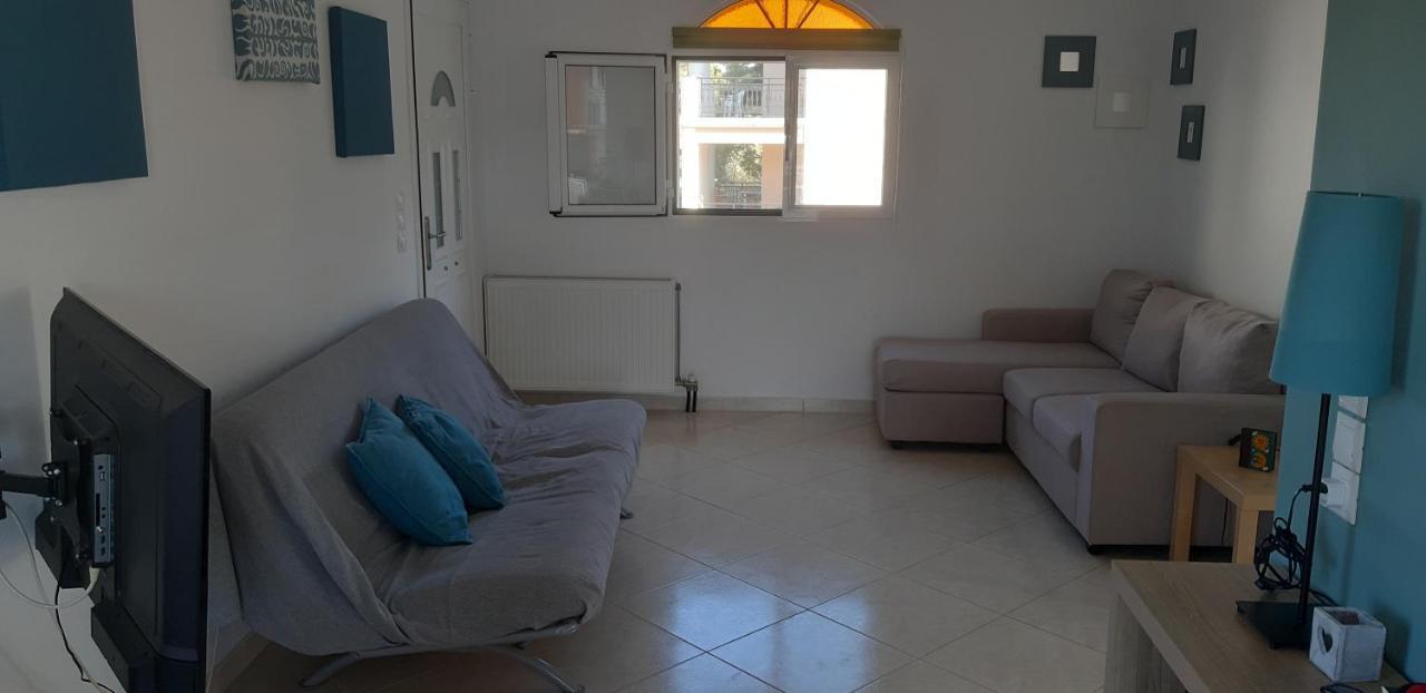 Theasis House Apartman Helmáta Kültér fotó