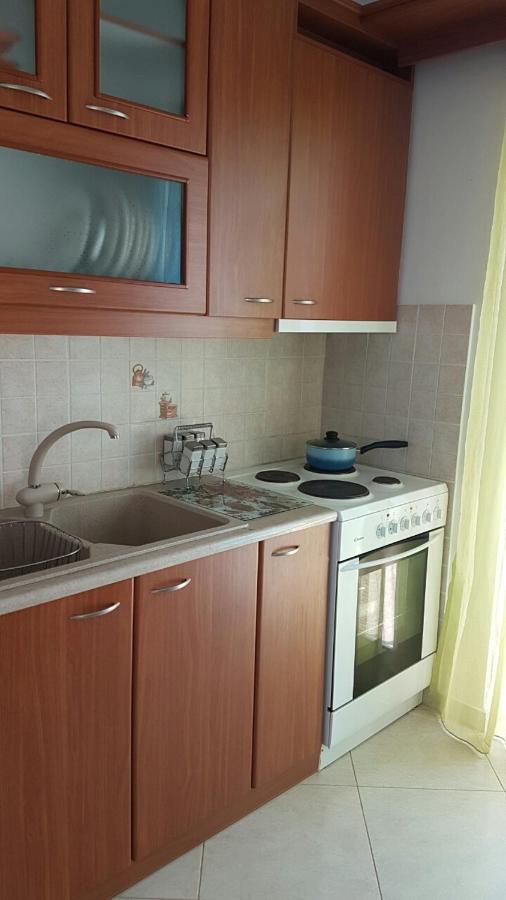 Theasis House Apartman Helmáta Kültér fotó