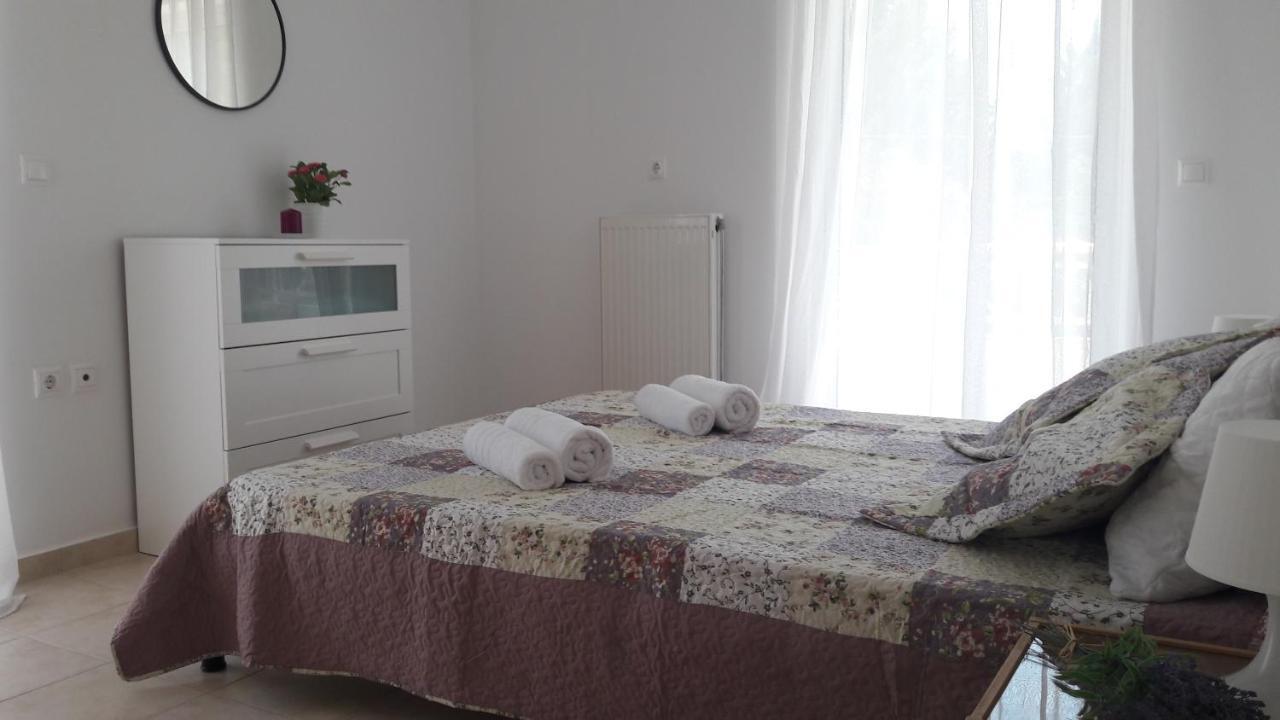 Theasis House Apartman Helmáta Kültér fotó